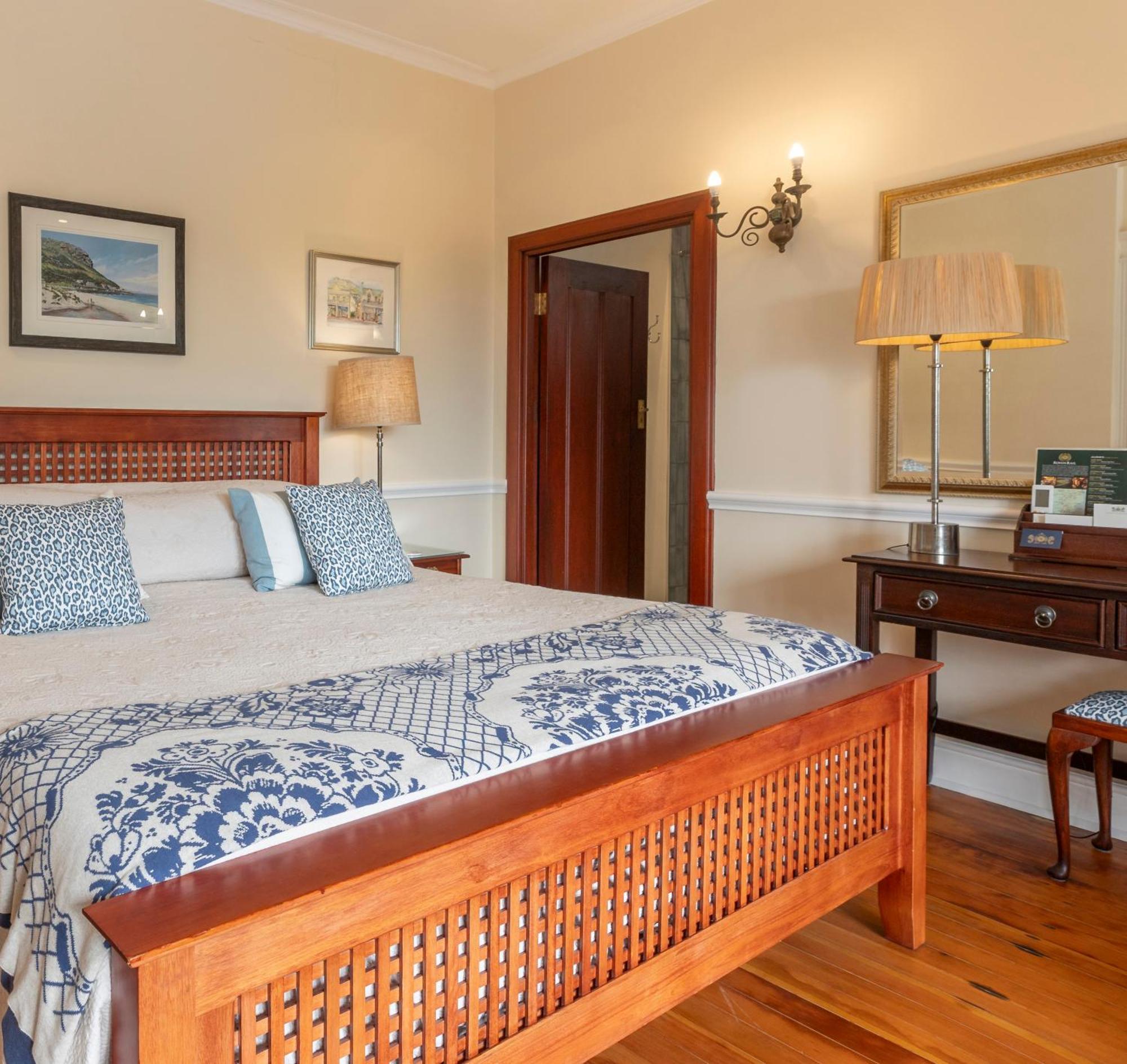 St James Guest Houses Калк-Бей Экстерьер фото